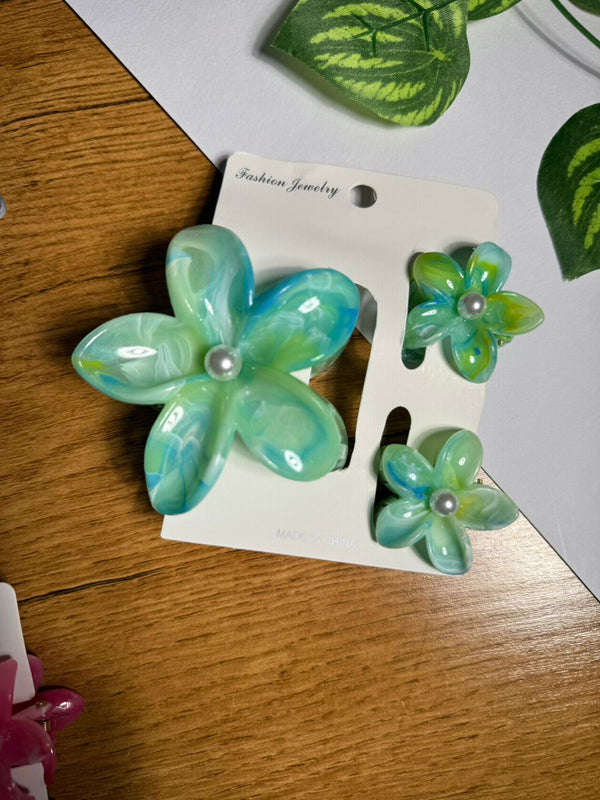 Flower Hair Clip Set with Pearl Center[set of 3]