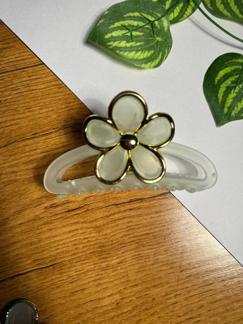 🌸 Elegant Flower Hair Claw Clips 🌸