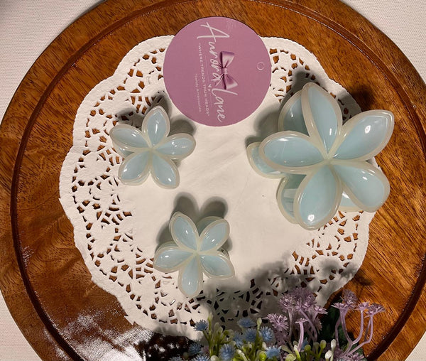 🌸 Aurora Lane – Floral Hair Claw Clips