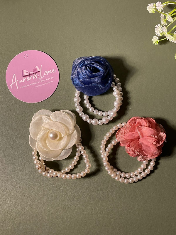 🌸 Aurora Lane – Elegant Floral Pearl hairband (Pack of 3)